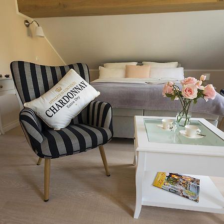 Nostalgie-Nest Mit Boxspringbett Διαμέρισμα Mayen Εξωτερικό φωτογραφία