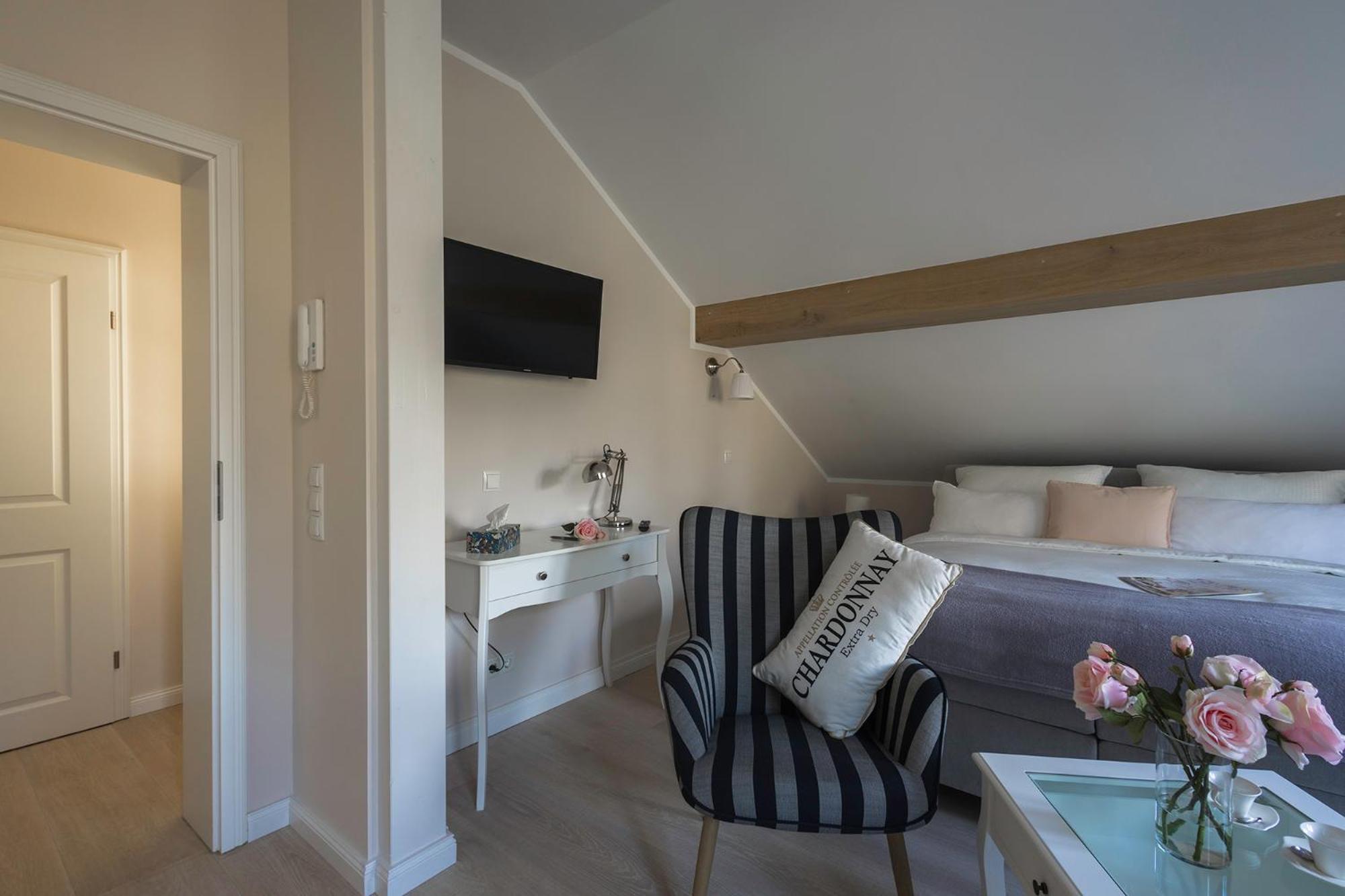 Nostalgie-Nest Mit Boxspringbett Διαμέρισμα Mayen Εξωτερικό φωτογραφία